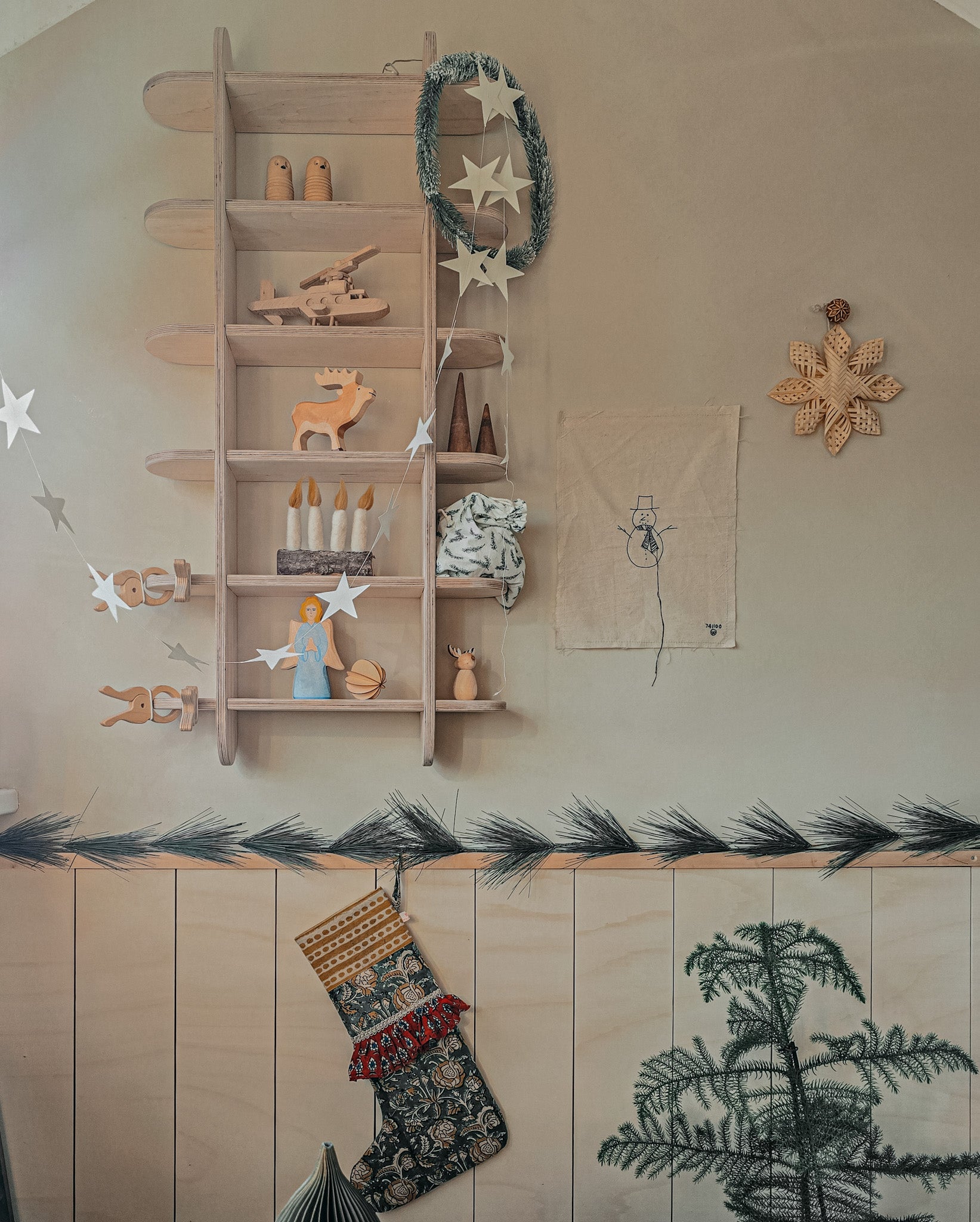 Round wandkast | vakkenkast 6 planken - blank