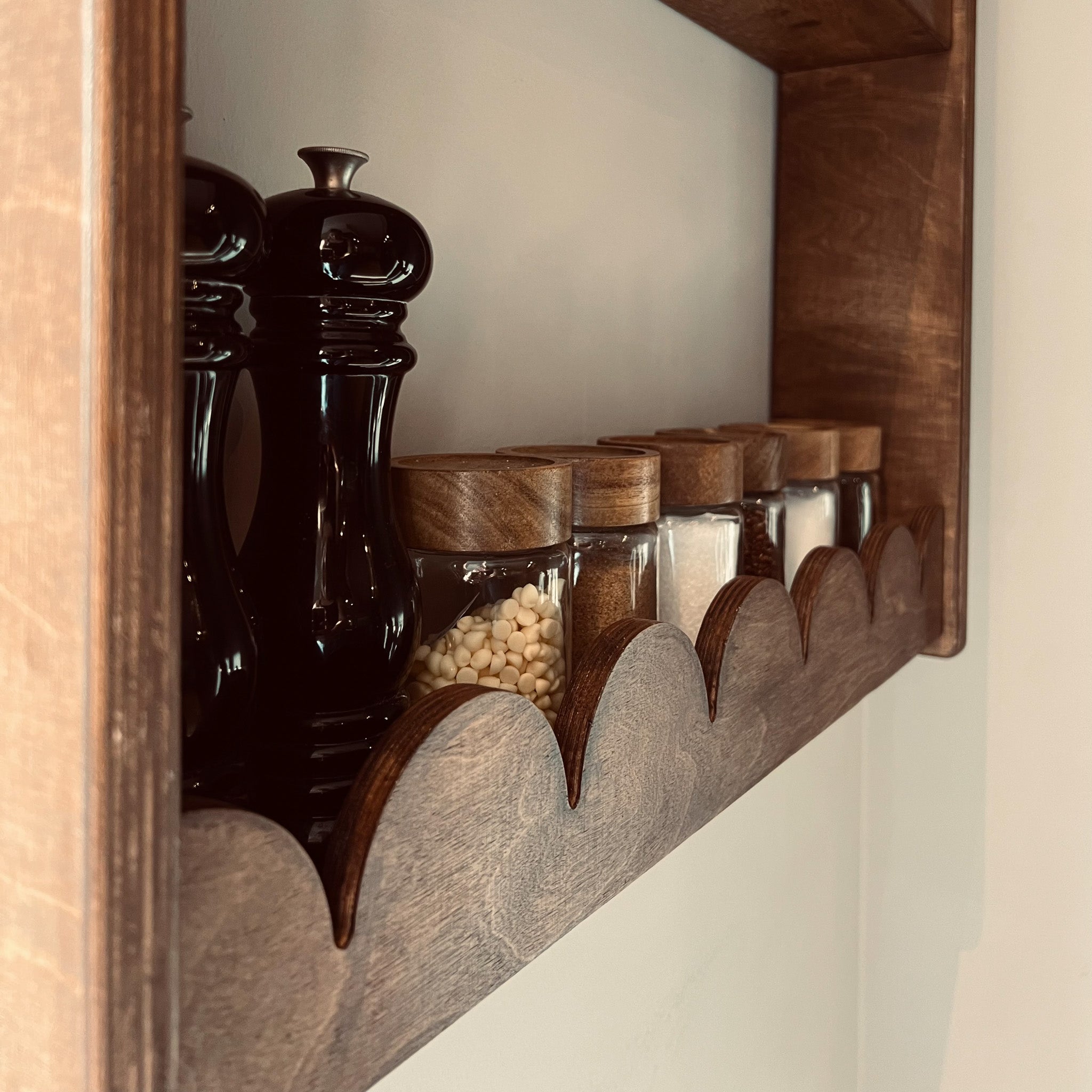 Geschulpte wandplank | 3 plank - wengé gebeitst